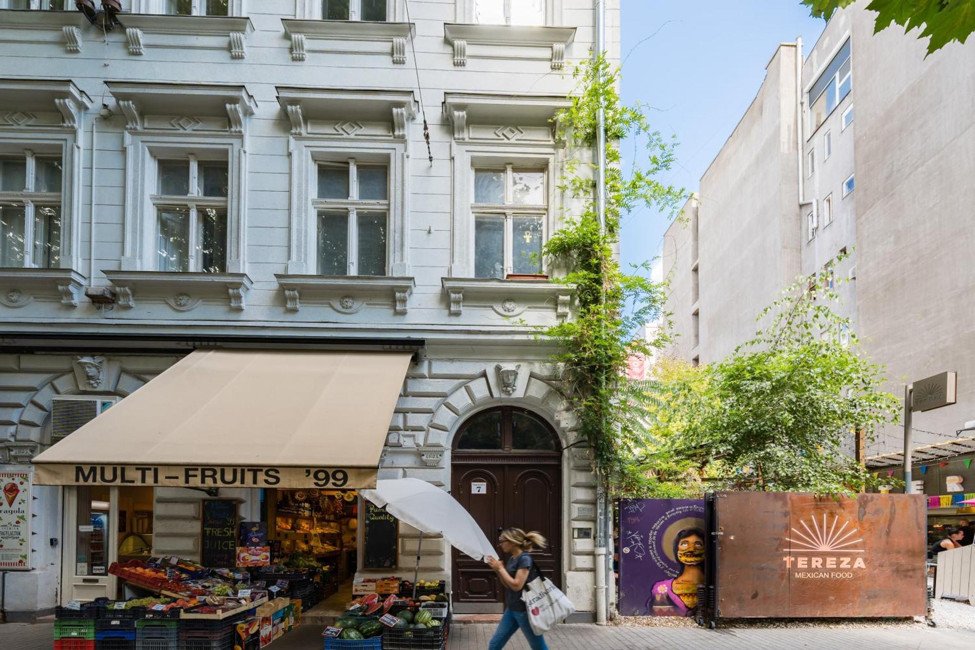 Spacious Apartment By Opera Budapest Exterior photo
